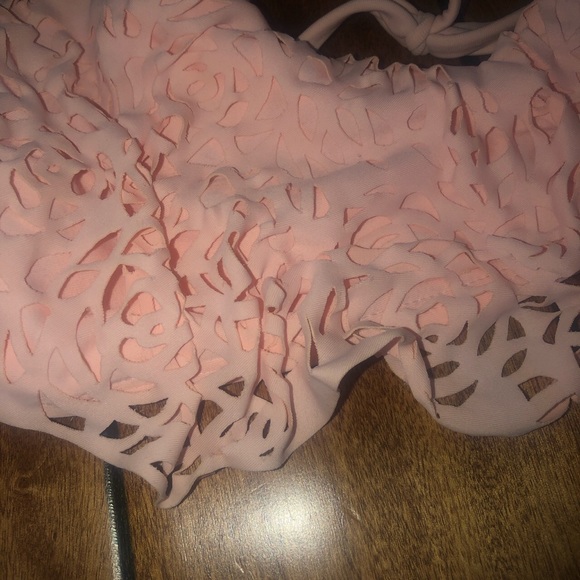 Light pink rose bikini top - Picture 2 of 2